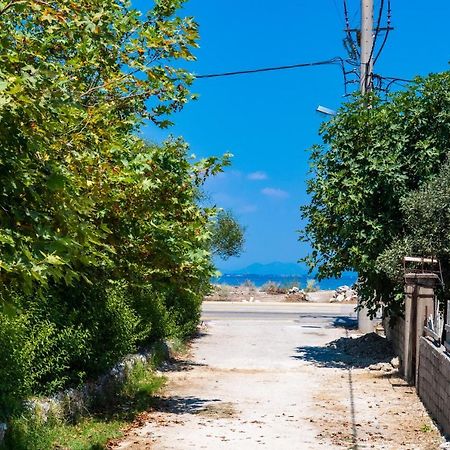 Villa Borgo! Ευχάριστο Εξοχικό Σπίτι Δίπλα Στη Θάλασσα!! à Lefkáda Extérieur photo