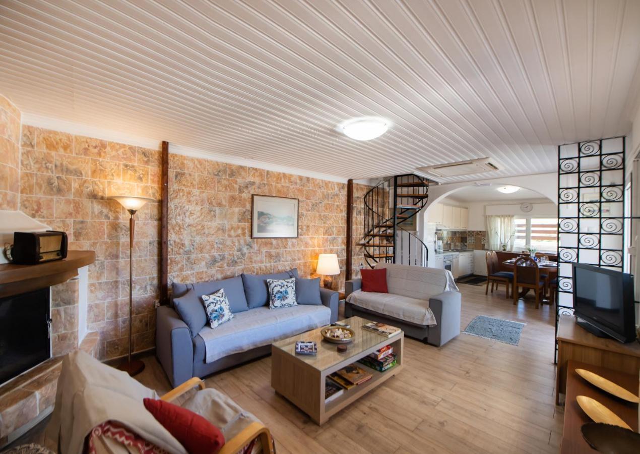 Villa Borgo! Ευχάριστο Εξοχικό Σπίτι Δίπλα Στη Θάλασσα!! à Lefkáda Extérieur photo