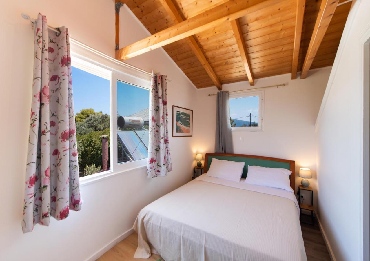 Villa Borgo! Ευχάριστο Εξοχικό Σπίτι Δίπλα Στη Θάλασσα!! à Lefkáda Extérieur photo